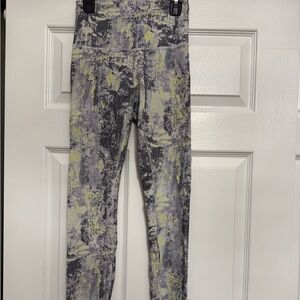 Lululemon leggings size 4
